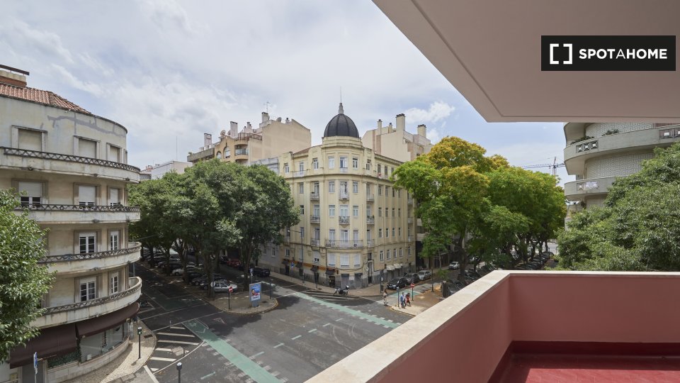 Double room Lisbon, 11 beds — photo 1