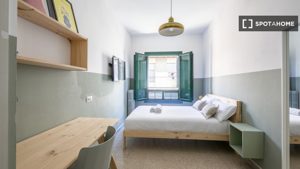 Double room Barcelona, 14 beds — photo 2