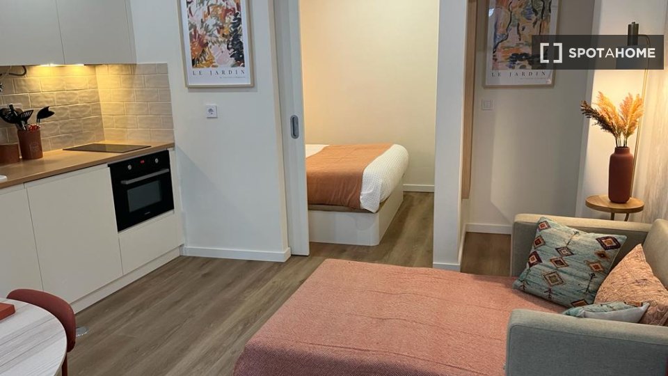 Apartment Lisbon, 1 bed, 40m² — photo 5