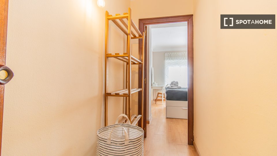 Apartment Zaragoza, 3 beds, 82m² — photo 18