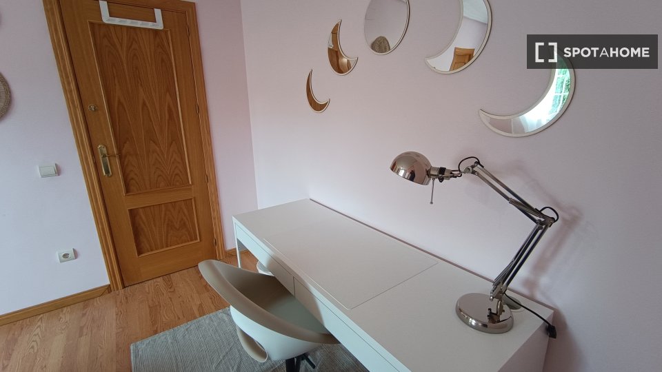 Double room Madrid, 5 beds — photo 11