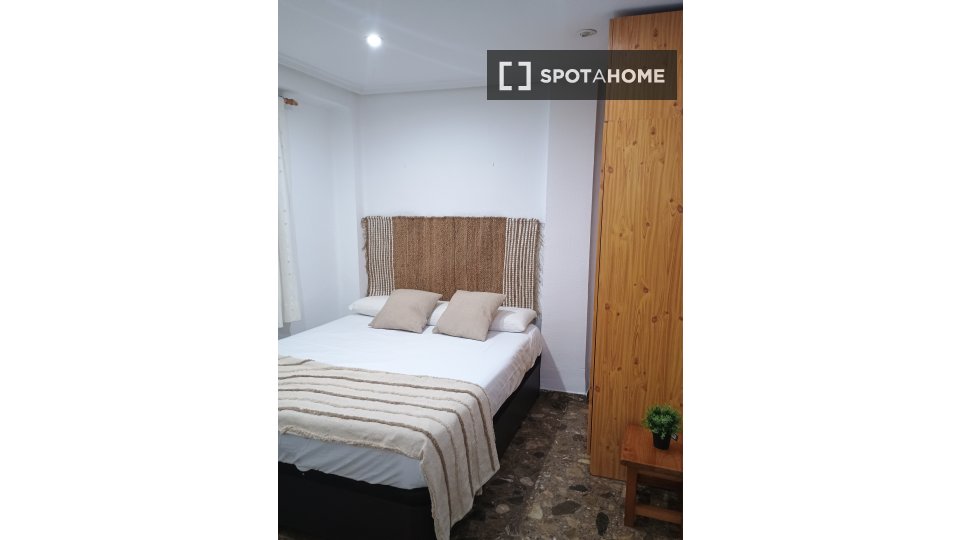 Apartment Valencia, 4 beds — photo 7