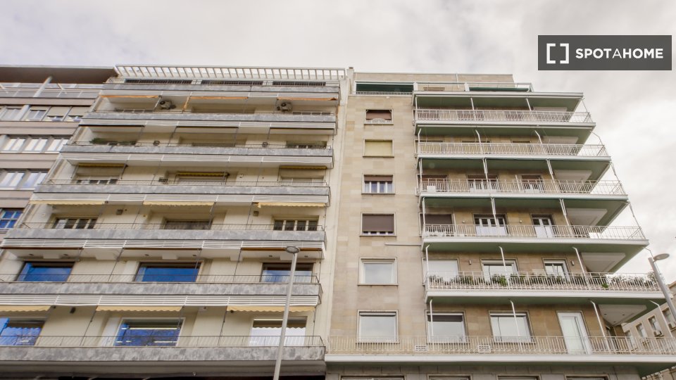 Double room Madrid, 8 beds — photo 9