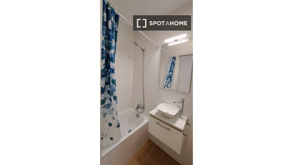 Apartment Madrid, 3 beds, 75m² — photo 11