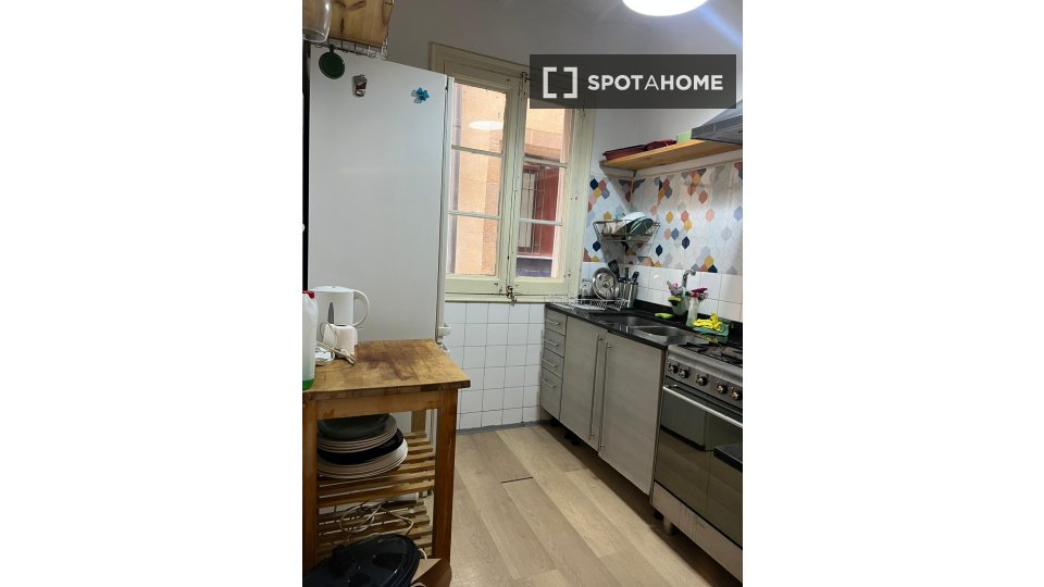 Double room Barcelona, 3 beds, 150m² — photo 45