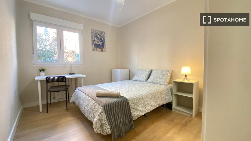 Double room Madrid, 5 beds — photo 13