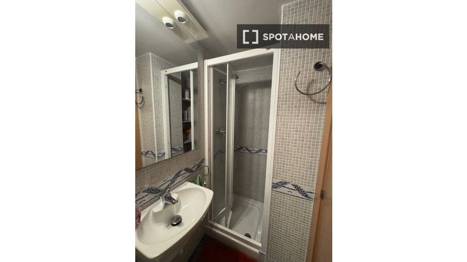 Double room Barcelona, 3 beds, 167m² — photo 10