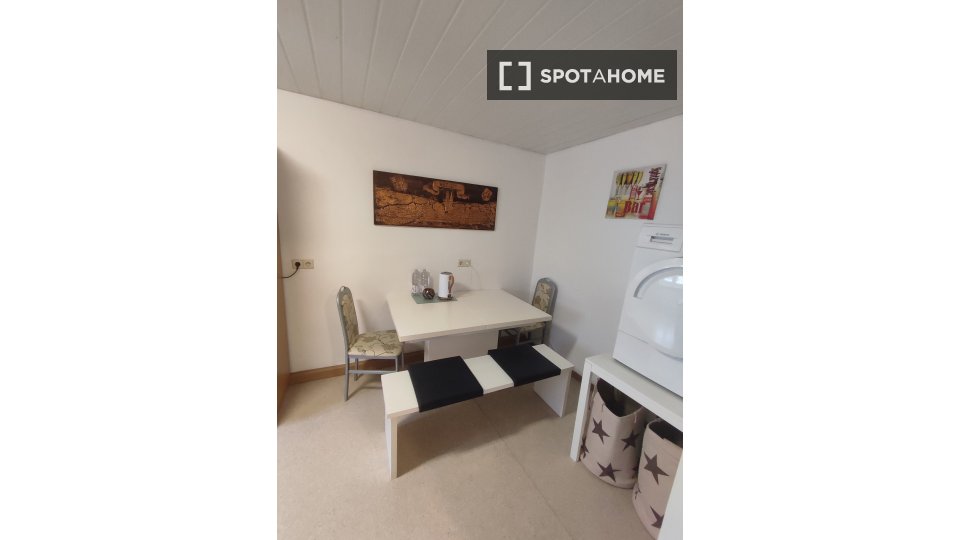 Apartment mono Stuttgart, 60m² — photo 30