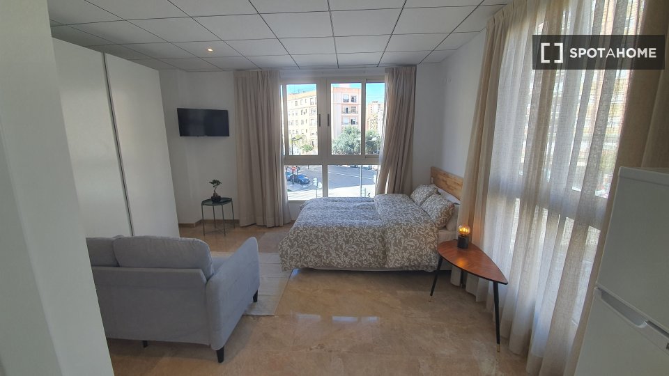Apartment mono Valencia, 40m² — photo 3
