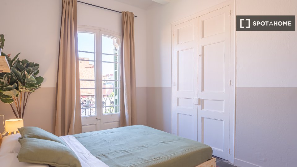 Double room Barcelona, 4 beds, 90m² — photo 1