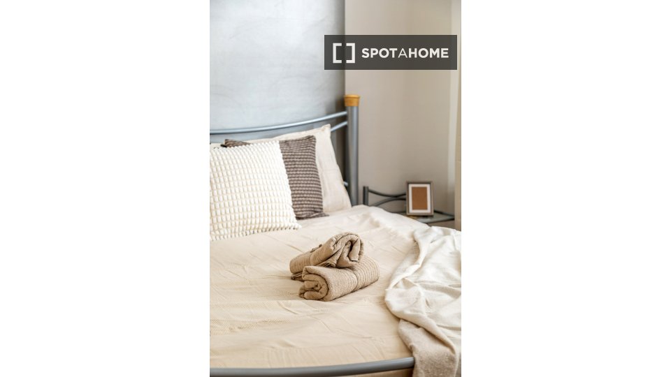 Double room Budapest, 3 beds, 80m² — photo 18