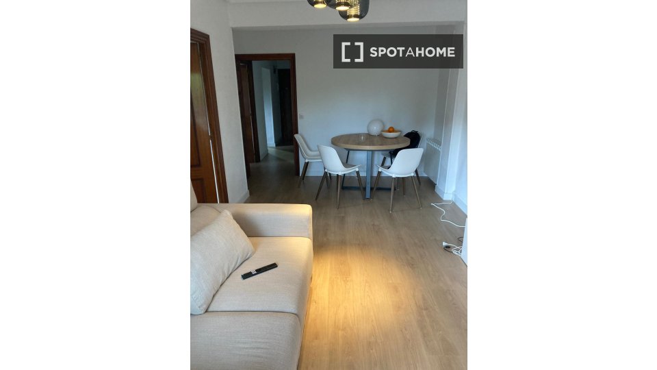 Double room Madrid, 1 bed, 55m² — photo 8