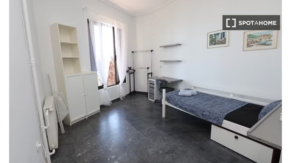 Double room Athens, 4 beds — photo 1