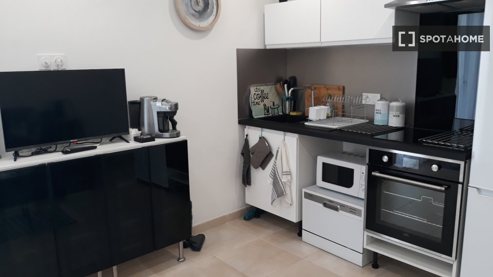 Apartment Montpellier, 1 bed — photo 8