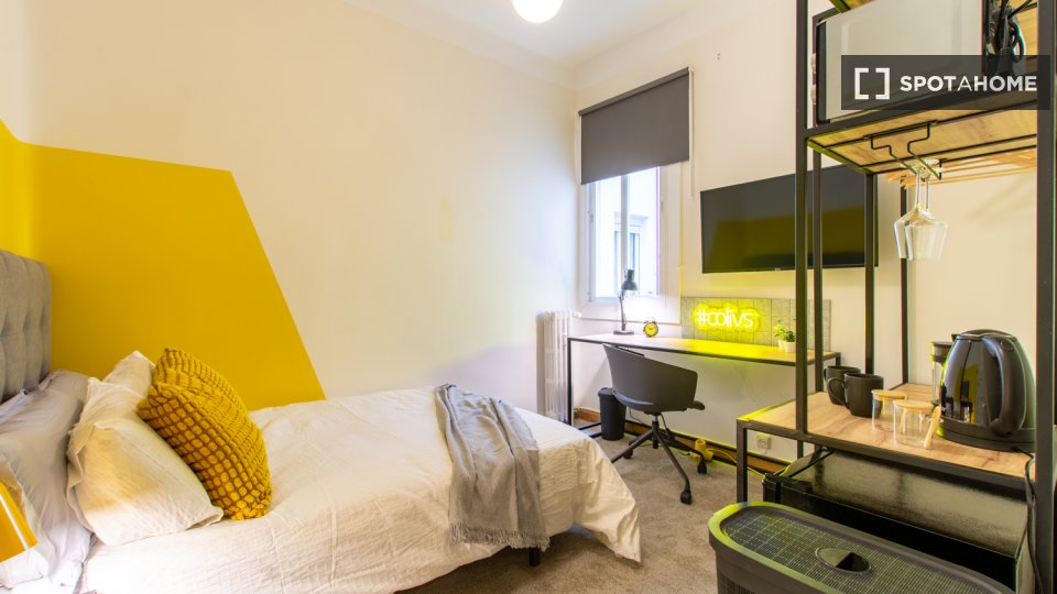 Double room Madrid, 5 beds — photo 38