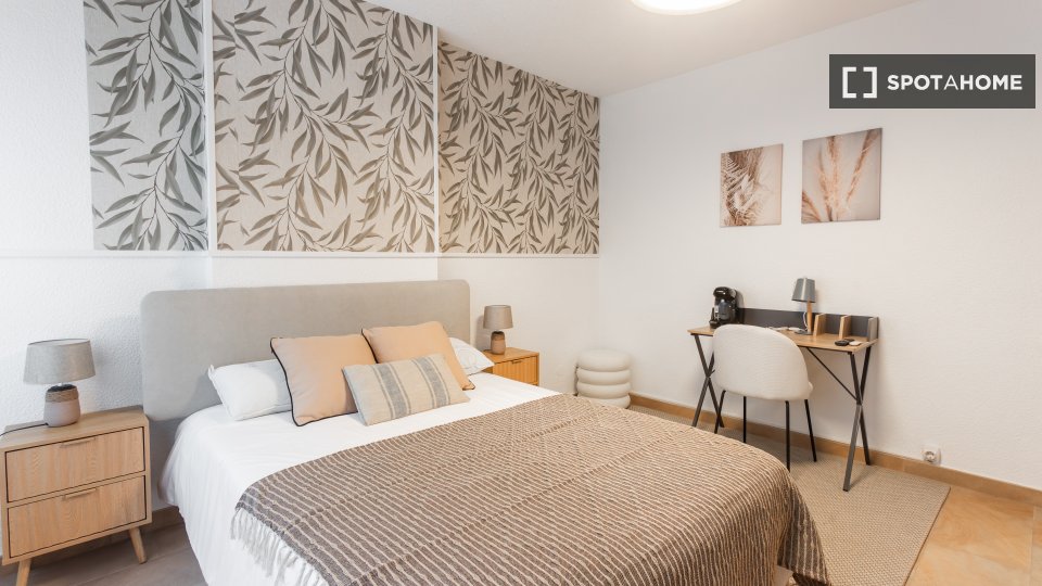 Double room Alicante, 7 beds — photo 2
