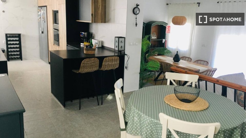 Apartment Alicante, 3 beds, 277m² — photo 19