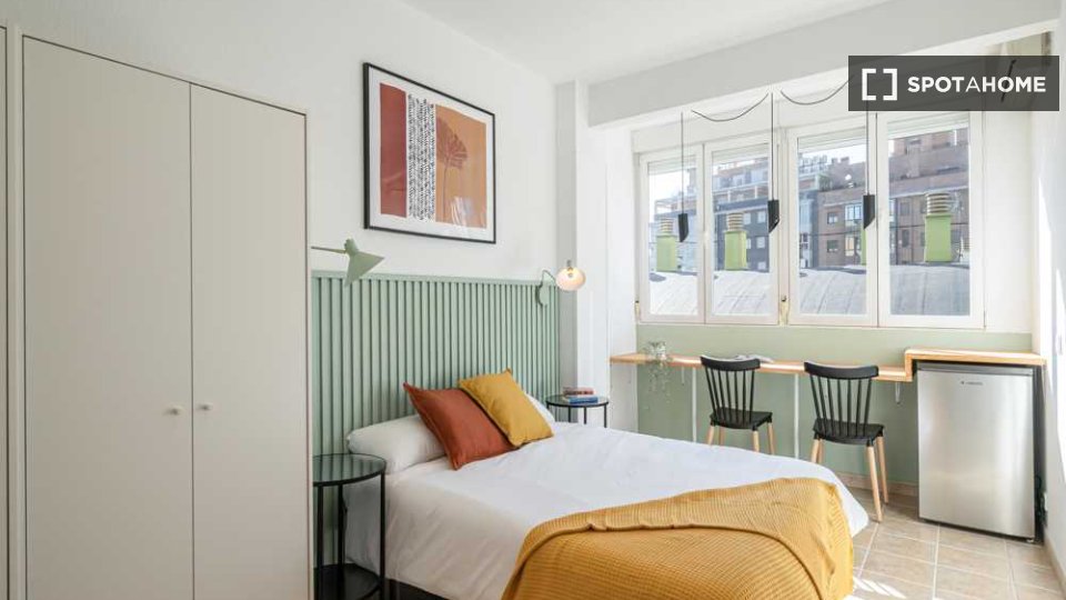 Double room Madrid, 4 beds — photo 28