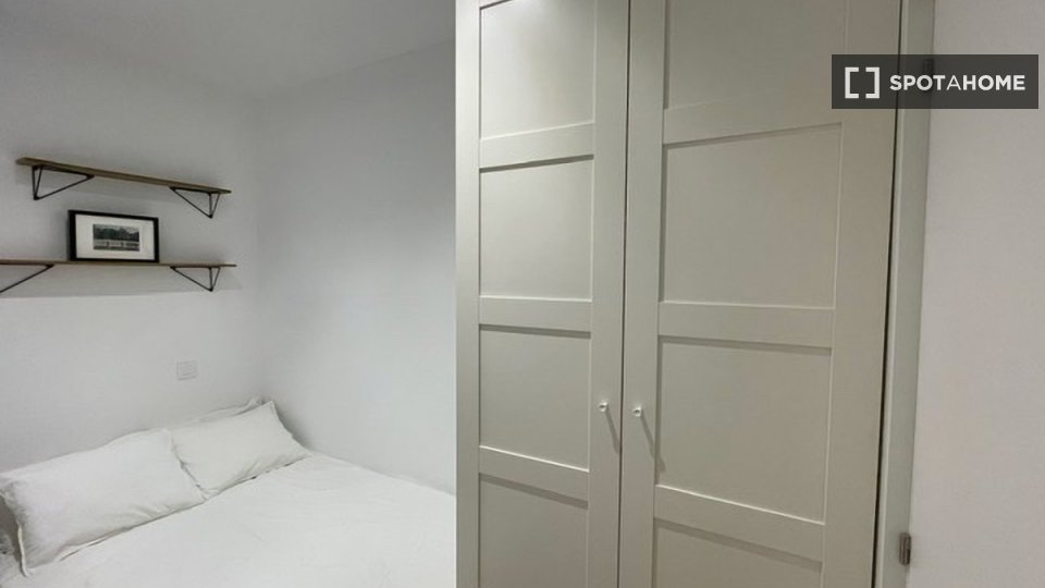 Double room Madrid, 18 beds — photo 1