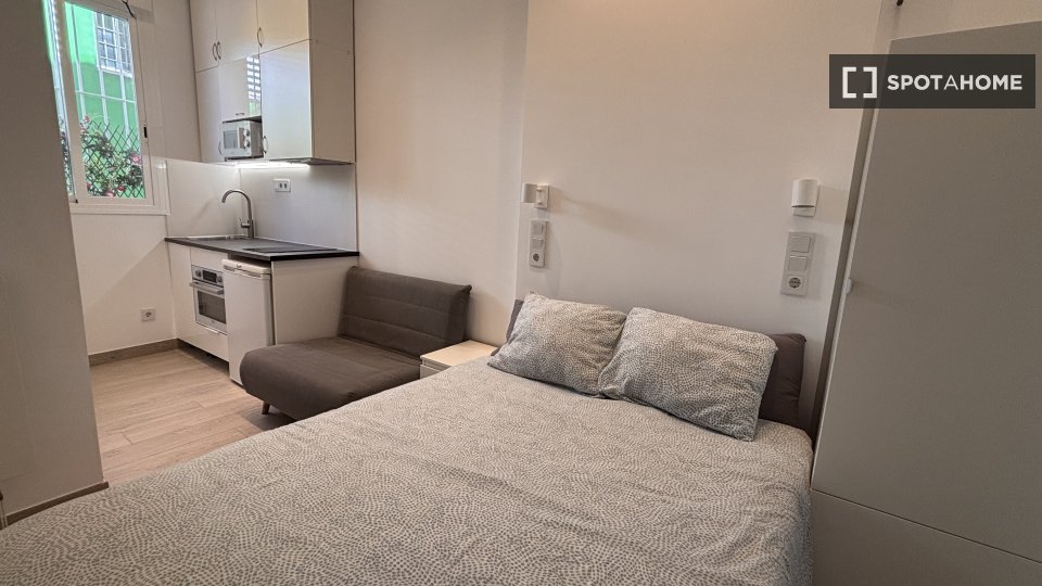 Apartment Madrid, 1 bed, 21m² — photo 27