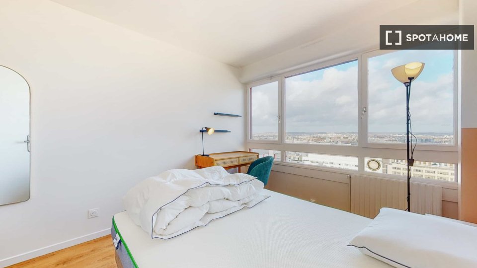 Double room Paris, 18 beds — photo 5