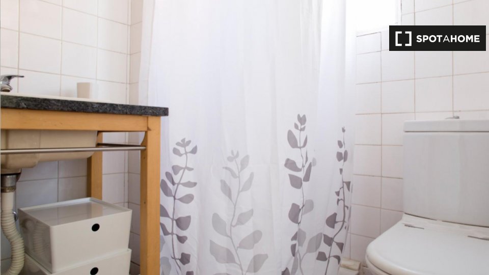 Double room Lisbon, 4 beds — photo 5