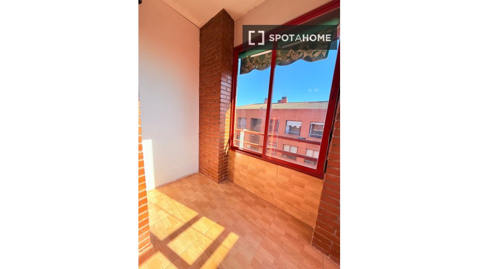 Double room Madrid, 5 beds — photo 12