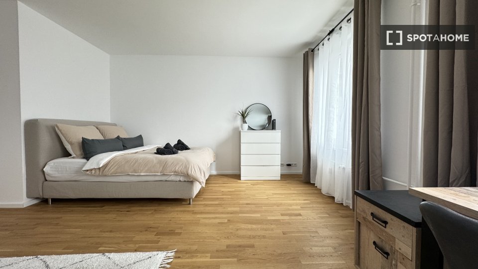 Double room Berlin, 4 beds, 110m² — photo 5