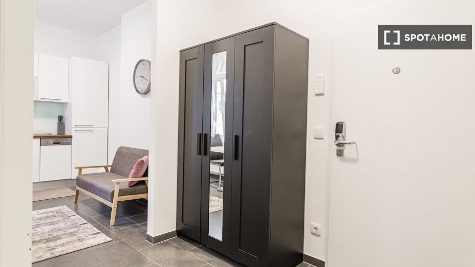 Apartment Vienna, 1 bed, 35m² — photo 13