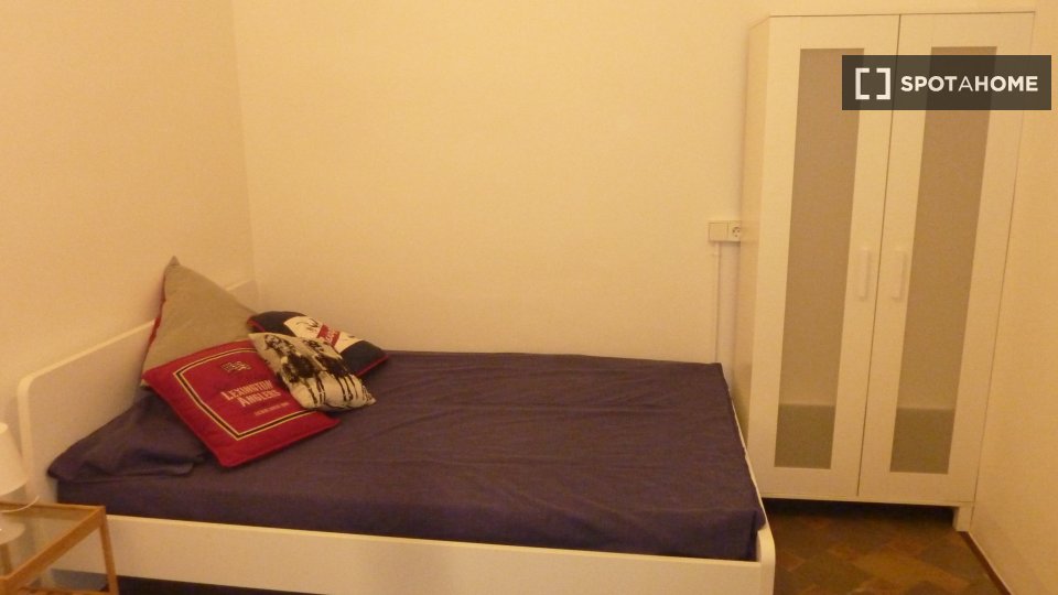 Double room Barcelona, 5 beds, 100m² — photo 10