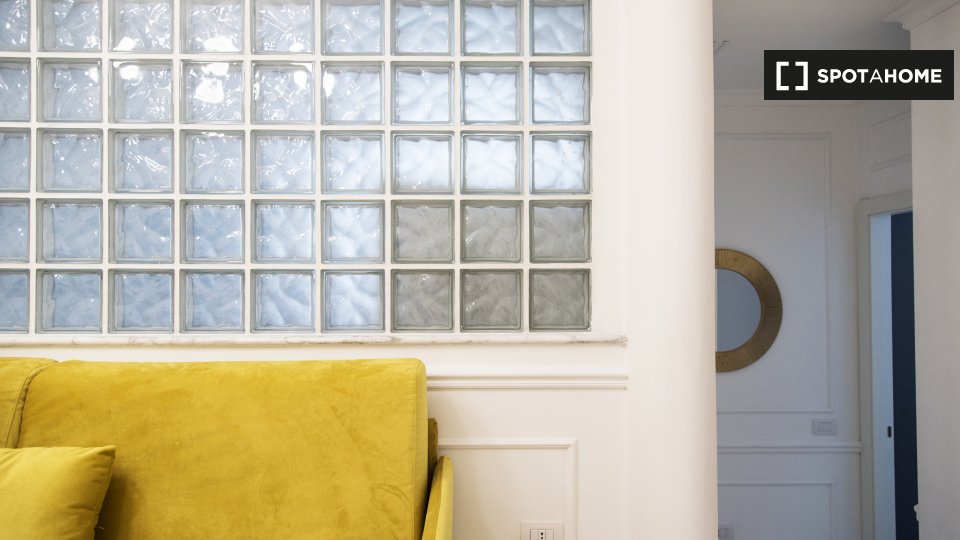 Apartment Milan, 2 beds, 62m² — photo 3