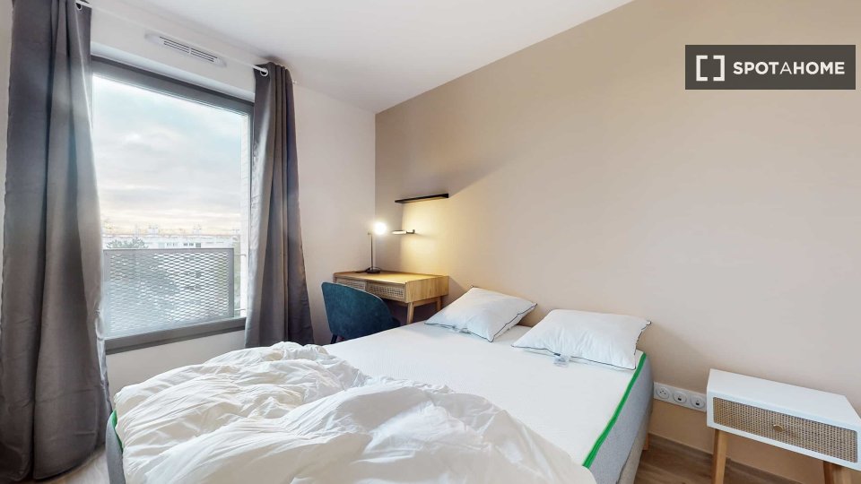 Double room Paris, 12 beds — photo 4