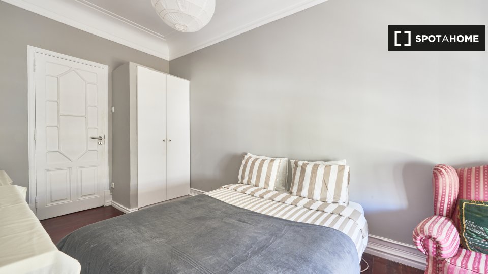 Double room Lisbon, 8 beds — photo 3