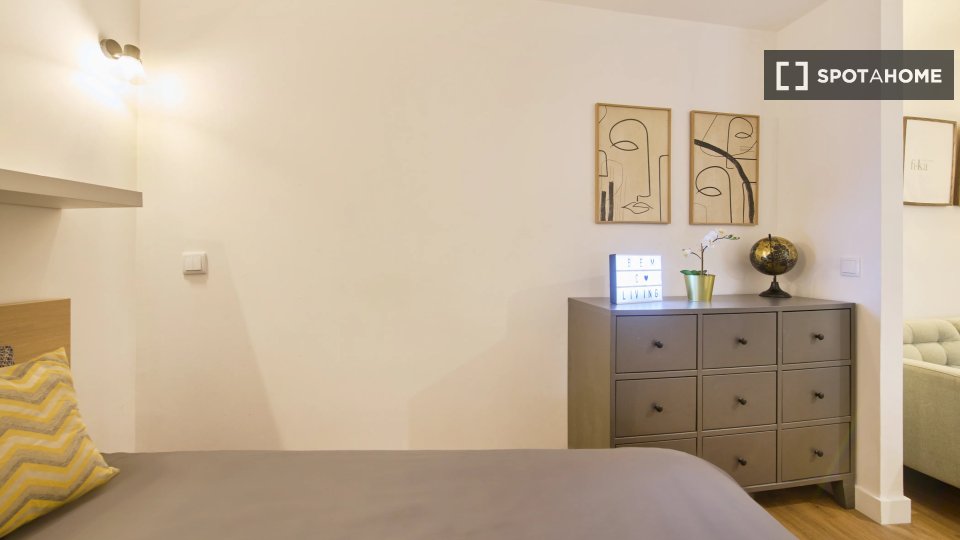 Apartment Lisbon, 1 bed — photo 7