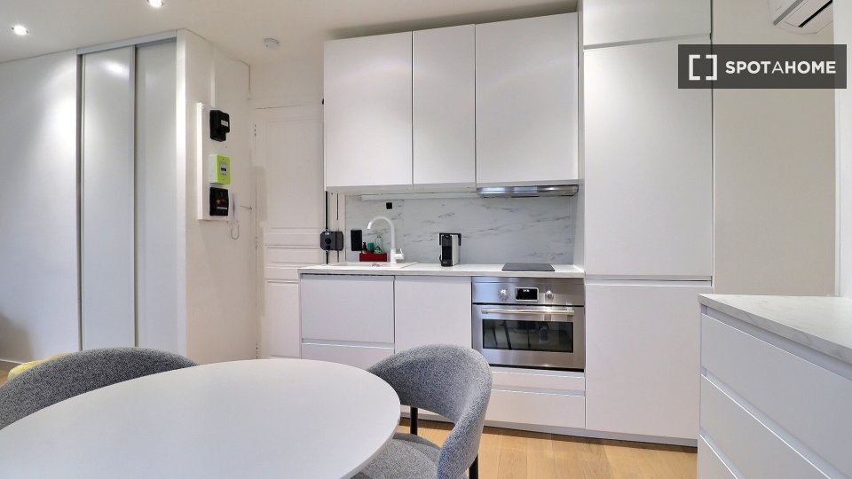 Apartment Paris, 1 bed, 28m² — photo 12