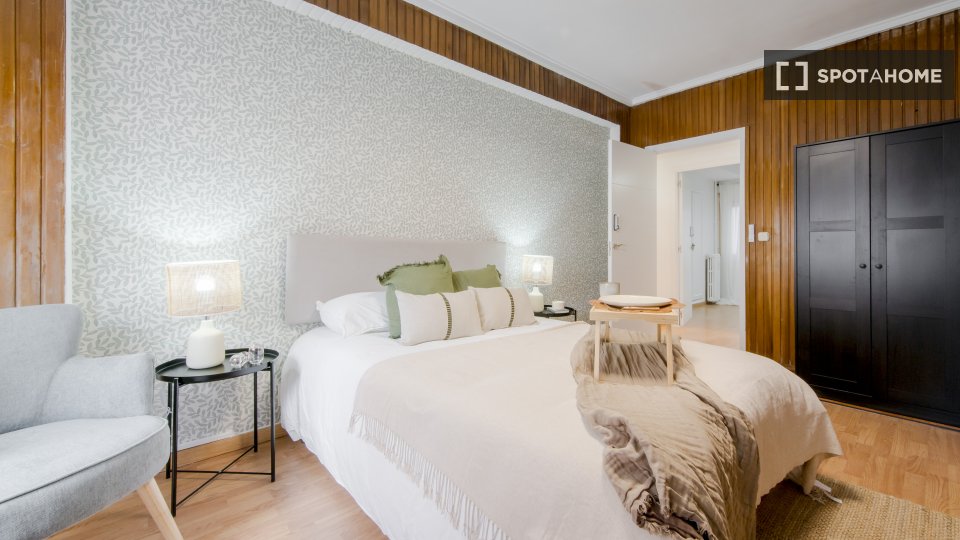 Double room Madrid, 8 beds — photo 16