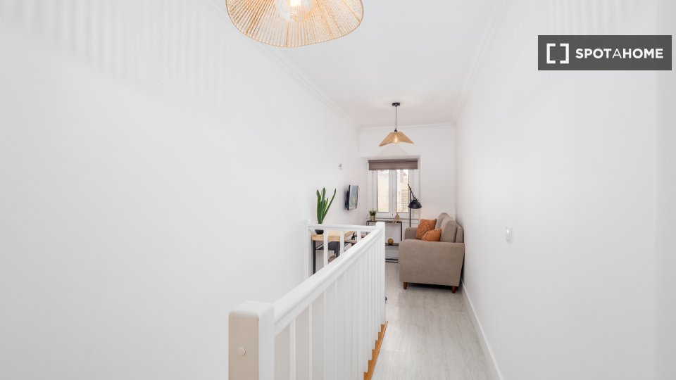 Apartment Lisbon, 1 bed — photo 12