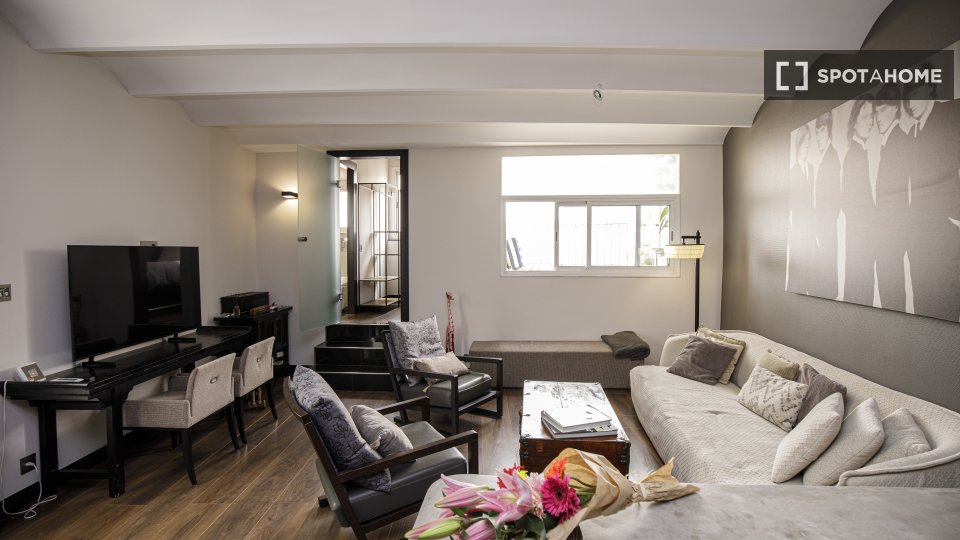 Apartment Barcelona, 2 beds, 65m² — photo 11