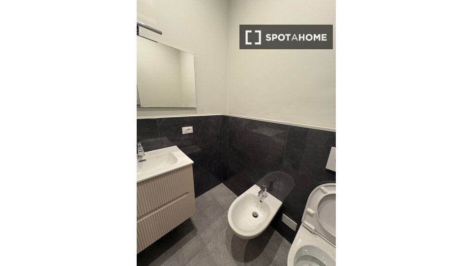 Double room Florence, 6 beds, 100m² — photo 12