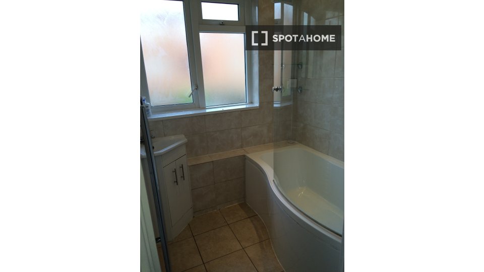 Apartment London, 3 beds, 87m² — photo 1