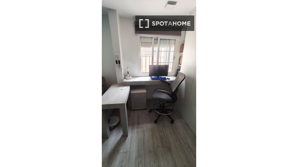 Apartment Barcelona, 2 beds, 95m² — photo 9