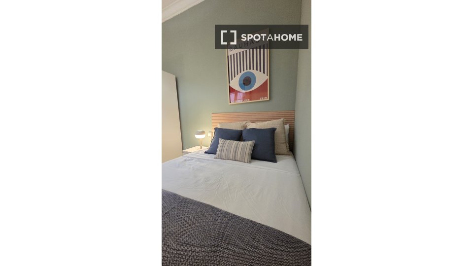 Double room Barcelona, 7 beds, 210m² — photo 6