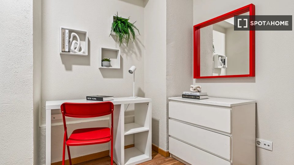 Double room Lisbon, 4 beds — photo 2