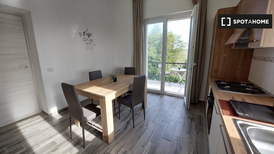 Apartment Rome, 2 beds — photo 12