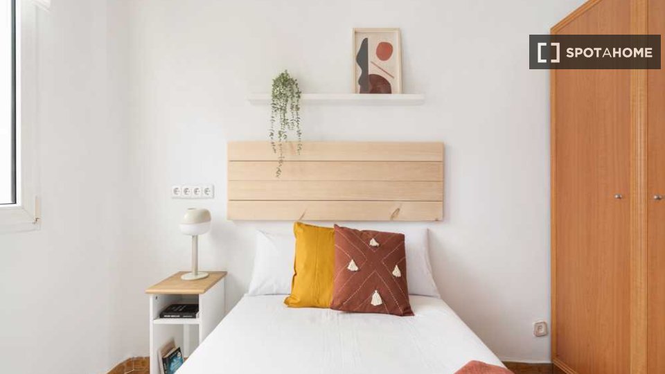 Double room Madrid, 6 beds — photo 7