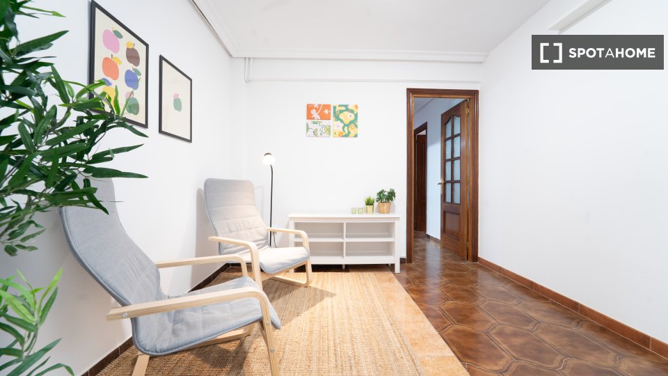 Double room Madrid, 4 beds — photo 3
