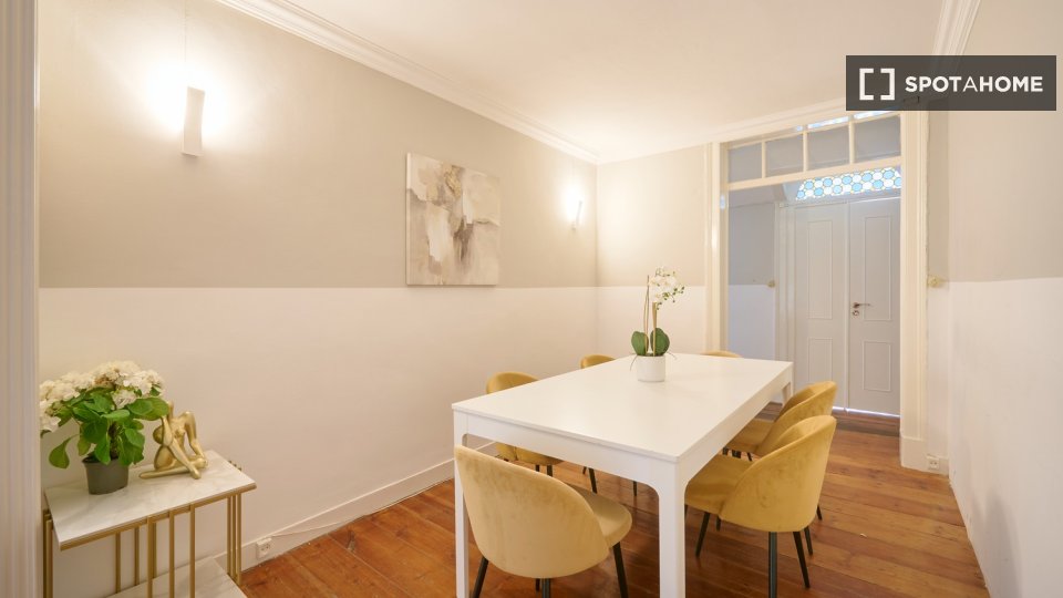 Double room Lisbon, 7 beds — photo 32