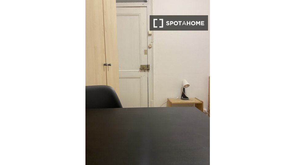Double room Lisbon, 8 beds — photo 36
