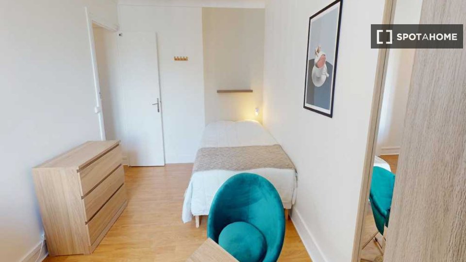 Double room Paris, 5 beds, 110m² — photo 15