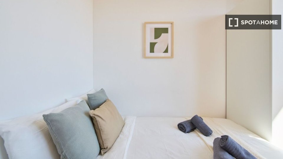 Double room Lisbon, 10 beds — photo 11